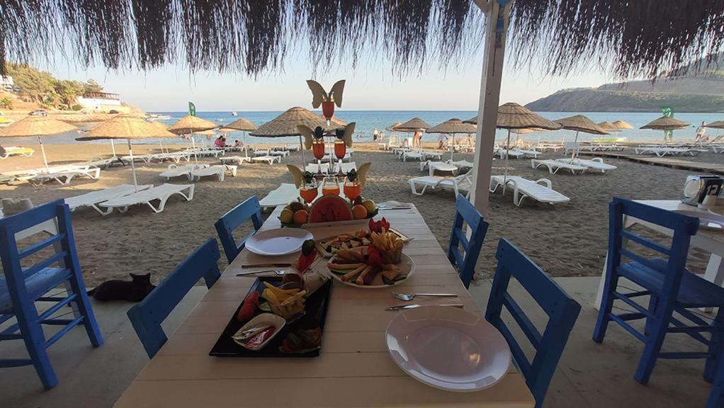 Kupala Beach Hotel Ovacık Eksteriør billede